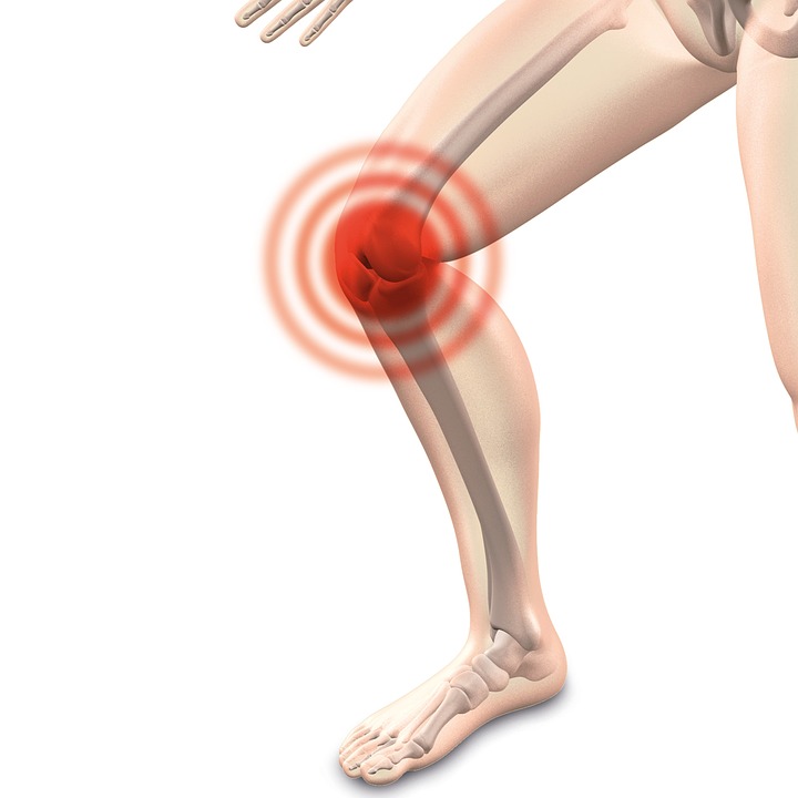 Distorsione al ginocchio: cause, sintomi, diagnosi e terapia.